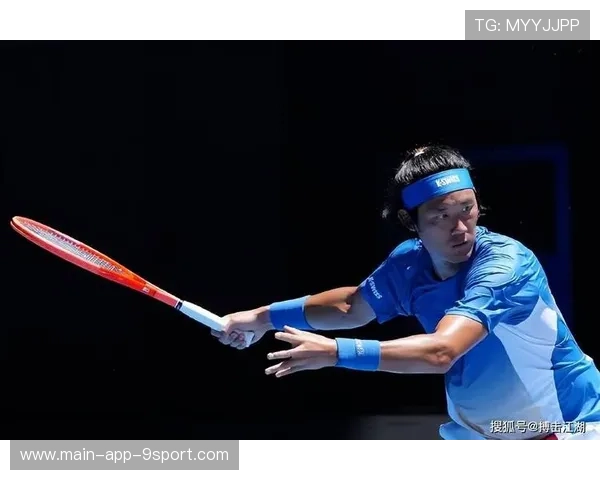 中网爆冷，张之臻0-2输给阿特马纳遗憾出局，张之臻对手